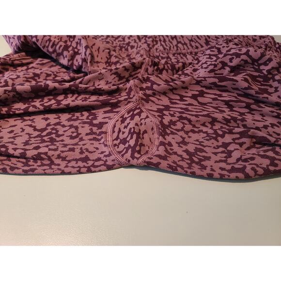 Athleta Salutation Stash pocket 7/8 legging mauve pink animal print - 1X - Picture 7 of 8